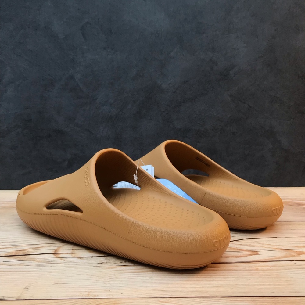 Crocs Mellow Slide - Picture 12 of 16